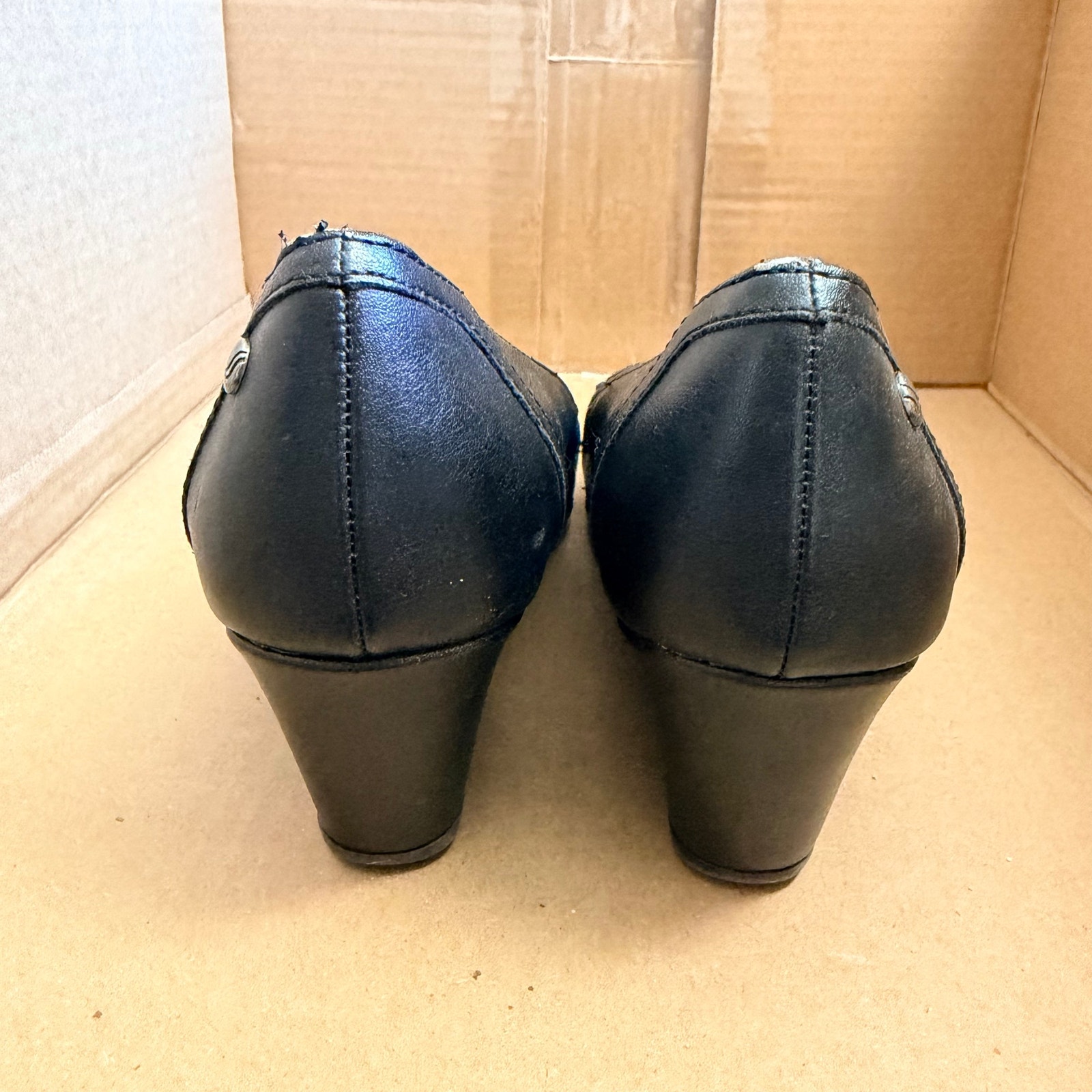 Life Stride Julep Womens 7 Black Wedge Pumps Comfort Dress Shoes Buckle Accent — image 6 of 8